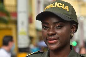 La #PolicíaNacional se une a la conmemoración del día de la Mujer  Afrodescendiente, destacando la labor que realizan dentro de nuestra  institución en pro de resaltar la cultura, el empuje y la