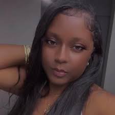 Skylar Parker (@parker_skylar)