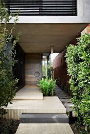 Maison Contemporaine Aux Allures Industrielles Maison Contemporaine Entree Moderne Escalier Exterieur