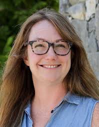 Meet Us: Faculty & Staff