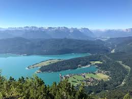 Sehr gerne wird der fantastische bergsee im sommer besucht, wenn er seine türkisgrüne farbe hat. Walchensee Bayern Das Ist Die Bayerische Karibik