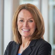 Danielle Thew's Instagram, Twitter & Facebook