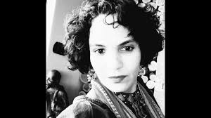 Lourdes Pérez Cantautora Puertorriqueña