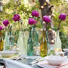 Whether it's a mini mason jar centerpiece or a fruit and flower centerpiece, your table centerpieces will get your guests in the spring. Party Table Decorating Ideas How To Make It Pop