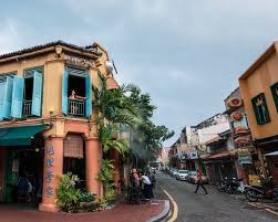 Bus tickets fare from kuala lumpur to melaka ranges from rm 12.20 to em 12.90 depending on the bus operator you choose. How To Get From Kuala Lumpur To Malacca And What To Do It S Short Live It