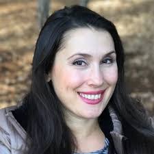 Fatima Oguz's Instagram, Twitter & Facebook