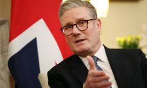 The Farage effect: why Keir Starmer is styling Labour as the 'disruptors' |  Labour | The Guardian