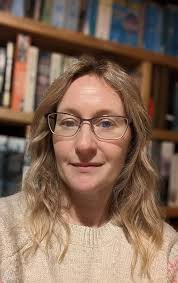 Summer at the Chateau: Fall in love with this gorgeous summer romance,  guaranteed to warm your heart and make you laugh (The Chateau Series) (Book  1): French, Annabel: 9780008558215: Amazon.com: Books