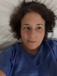 Finirà…prima o poi! Oggi sono al mio 12esimo intervento….se penso che ci  sono persone che a 47 anni non si son rotte manco un dito 😅 Spero di far  veloce e che