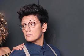 Dodi battaglia ospite a vieni da me programma di caterina balivo. Chi E Imma Battaglia Vita Privata E Biografia Della Moglie Di Eva Grimaldi Popcorn Tv