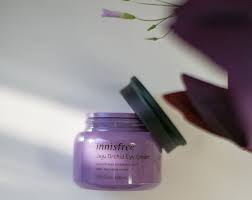 Innisfree Orchid Eye Cream Review [In-Depth] — artistrybyt