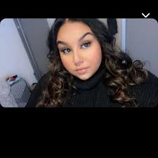 Hello everyone we are getting married August 2026.. I want to get signs for  each of the bridesmaids and myself telling my groom "he better cry or im  turning round" it's a