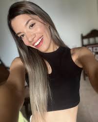 Michelle Matos (@michellevmn) • Instagram photos and videos