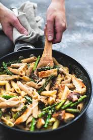 I mean, in my book, you just can't go wrong with chicken. Garlic Chicken Mushroom And Asparagus Penne Creme De La Crumb