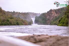GoAdventure - 3 Days Wild Tour Queen Elizabeth National Park Safari Uganda