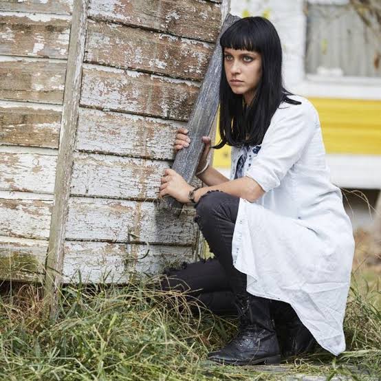 Jessica Falkholt dead: Home and Away actress dies following Boxing Day  crash aged 29 | The Independent | The Independent
