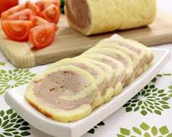 Bingung mau lauk apa jadinya dibeliin ibu ayam, tapi kok ya males kalo cuma digoreng. Cara Membuat Resep Rolade Ayam Enak Praktis Situs Resep Masakan Indonesia Enak Resep Masakan Indonesia Resep Resep Masakan