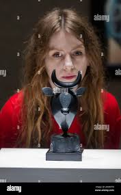 Auction house bonhams london hi-res stock photography and images