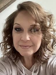 Brenda Crossley's Instagram, Twitter & Facebook