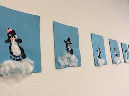 In der pause habe ich noch wachsmalblöcke mit einem messer bearbeitet, um viele kleine flocken zu erhalten. Weihnachten Basteln U3