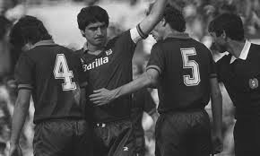 It's about agostino di bartolomei, known to football fans as ago. Di Bartolomei 25 Anni Fa Quel Maledetto 30 Maggio Primapagina Calciomercato Com