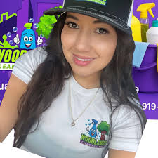 Looking for an affordable reliable trust worthy house keeper any  recommendations would be great 😊 thanks 🙏