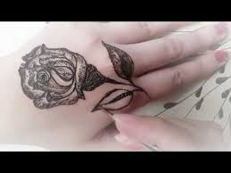 Hathon Ki Mehndi Ke Dizain Rose Design Flower Tattoo Youtube Tattoos Flower Tattoo How To Make Mehndi