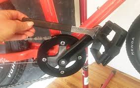 The pedal will gradually start to come off by getting loosened. How To Remove Bike Pedals Femme Cyclist