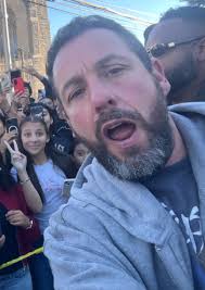 my daughter will have a selfie she will never forget 😊✌🏼 thanks Adam  Sandler! we love you!! #adamsandler #fyp #fypシ #happygilmore2 #nj #jersey  #adamsandlertiktok #netflix #newjersey