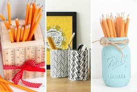 With endless possibilities of shapes, colors, patterns, and sizes, there's just no stopping your creativity. 20 Best Diy Pencil Holder Tutorials Organization Ideas Crazy Laura