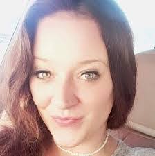 Diane Datz's Instagram, Twitter & Facebook