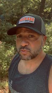 Little johnny and the pickle slicer at work.