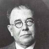 Walter Slack's Instagram, Twitter & Facebook