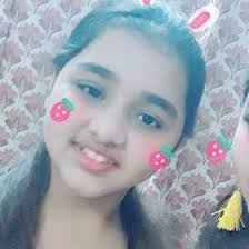 Lily Grover's Instagram, Twitter & Facebook