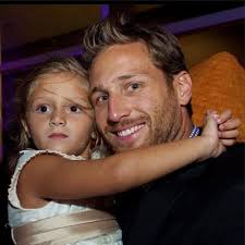 15 Photos Of Juan Pablo Galavis And His Daughter To Make You Ovulate Meet Guys Sean And Catherine Wedding Bachelorette