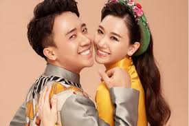 Trấn thành và người yêu hàn quốc ngày càng mặn nồng, thắm thiết. Sau 2 NÄƒm Káº¿t Hon Cuá»™c Sá»'ng Gia Ä'inh Giá»¯a Tráº¥n Thanh Va Hariwon Giá» Ra Sao Livestream