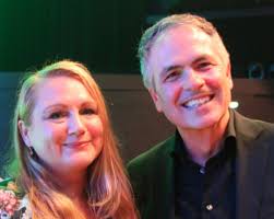 GRANDIOSE GLITZERSHOW BEGEISTERT UND WECKT EMOTIONEN