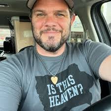 Aaron Ketner's Instagram, Twitter & Facebook