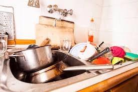 how to dispose of cooking oil correctly