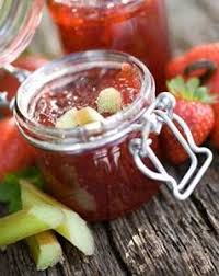 Confiture Fraise Rhubarbe La Delicieuse Recette Confiture Fraise Fraise Rhubarbe Rhubarbe