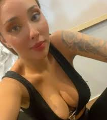 Adult film star Vitoria Beatriz dies aged 28 after health battle ...