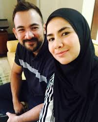 Tapi cuma nak bagitahu, sayang sangat hormat dan kagum dengan semangat elyana. Biodata Noor Nabila Suri Hati Sharnaaz Ahmad Azhan Co