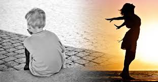 C'est normal vous êtes deux personnes différentes, il n'y a pas de honte à avoir, tu es normale, personnes n'aime vraiment ses frères et soeurs d'un amour inconditionnel, c'est quand même de la concurrence vis vis des parents, leurs affections à devoir se partagé. Sentiment D Abandon Et Dependance Affective Quel Lien
