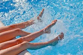 Magnesium Statt Chlor In Mineralisiertem Wasser Schwimmt Es Sich Noch Angenehmer Ratgeberbox Tipps Tricks Informationen