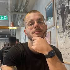 Feliz cumpleaños a nuestro goleador récord de todos los tiempos,  @harrykane! 🎉