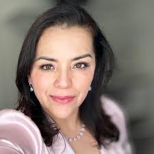 Marlene Tobar's Instagram, Twitter & Facebook