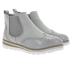 Zugleich schützt dich der breite seitliche. City Walk Schuhe Stiefelette Schicke Damen Chelsea Boots Grau