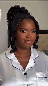 Flora Arthur || Makeup Artist & Beauty Educator ||