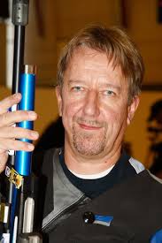 Juha Hirvi 12:s ja Henri Häkkinen 22:s pienoiskiväärin makuuasennon  maailmancupissa Pekingissä