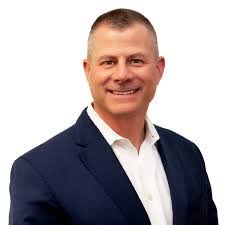 Crystal Linton's Instagram, Twitter & Facebook